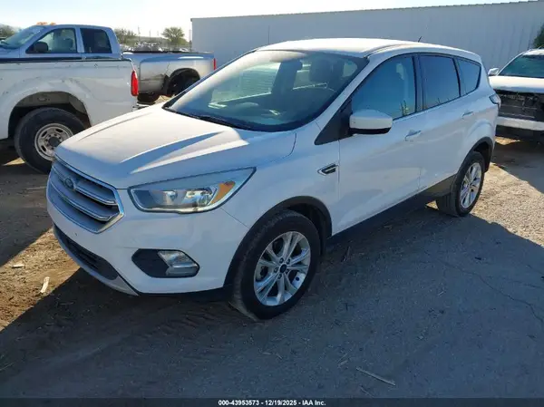 1FMCU0GD9HUB82646 2017 FORD ESCAPE - Image 2