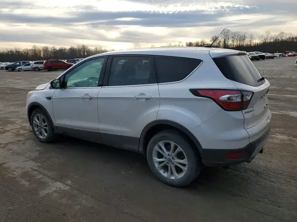 1FMCU0GD9HUB93582 2017 FORD ESCAPE - Image 2