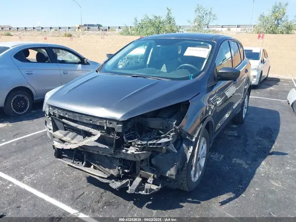 1FMCU0GD9HUC01566 2017 FORD ESCAPE - Image 2