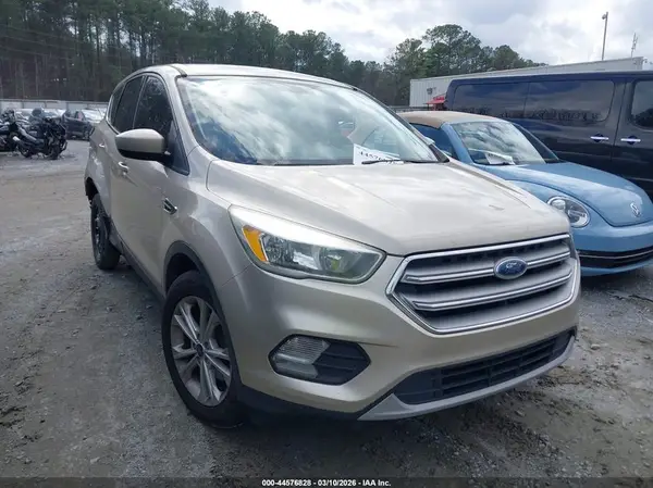 1FMCU0GD9HUC03043 2017 FORD ESCAPE - Image 1