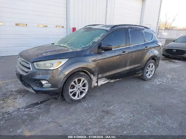 1FMCU0GD9HUC12566 2017 FORD ESCAPE - Image 2