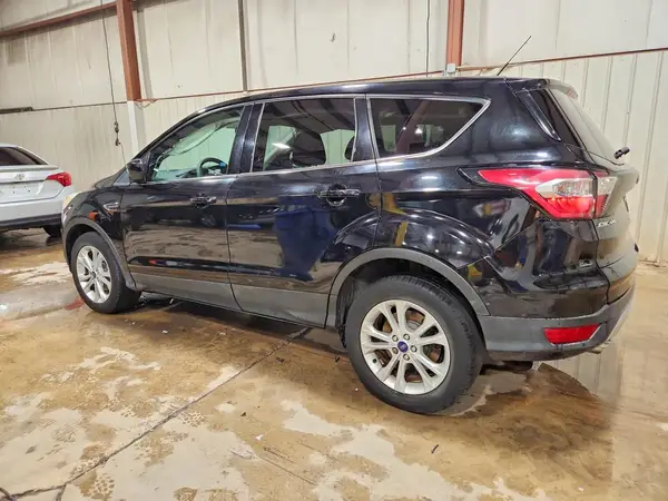 1FMCU0GD9HUC17167 2017 FORD ESCAPE - Image 2