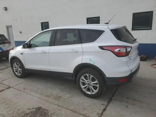 1FMCU0GD9HUC35233 2017 FORD ESCAPE - Image 2