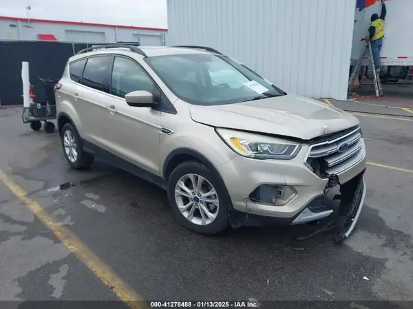 1FMCU0GD9HUC37127 2017 FORD ESCAPE - Image 1