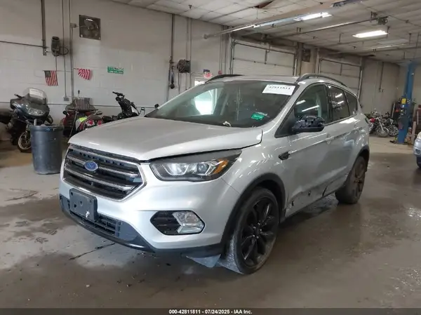 1FMCU0GD9HUC41386 2017 FORD ESCAPE - Image 2