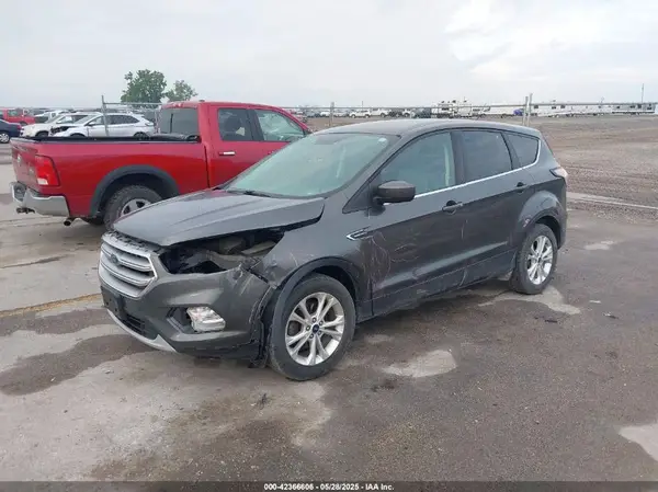 1FMCU0GD9HUC54008 2017 FORD ESCAPE - Image 2