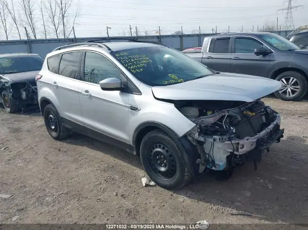 1FMCU0GD9HUC69852 2017 FORD ESCAPE - Image 1