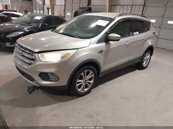 1FMCU0GD9HUC72380 2017 FORD ESCAPE - Image 2