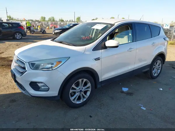 1FMCU0GD9HUC80754 2017 FORD ESCAPE - Image 2