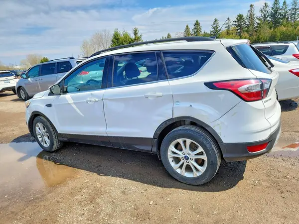 1FMCU0GD9HUC90944 2017 FORD ESCAPE - Image 2