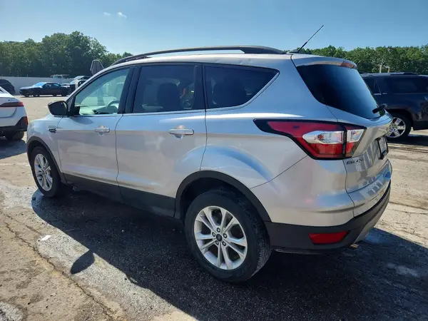 1FMCU0GD9HUC94623 2017 FORD ESCAPE - Image 2