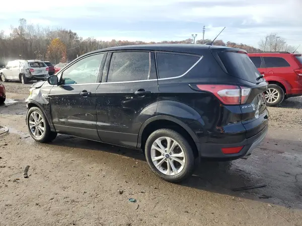 1FMCU0GD9HUD03210 2017 FORD ESCAPE - Image 2