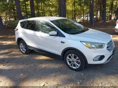 1FMCU0GD9HUD05507 2017 FORD ESCAPE