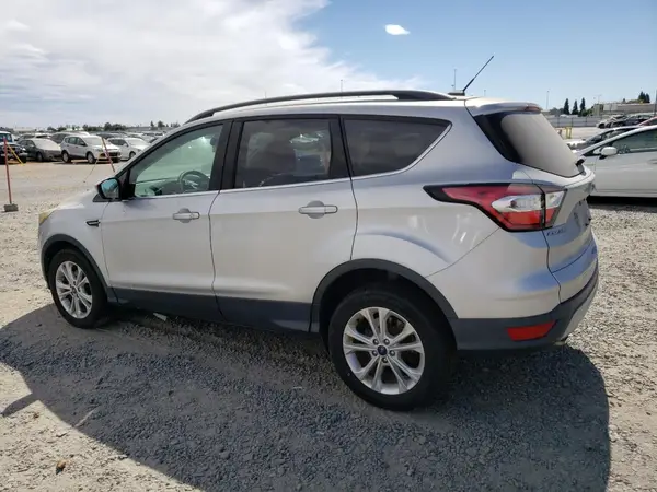 1FMCU0GD9HUD12215 2017 FORD ESCAPE - Image 2