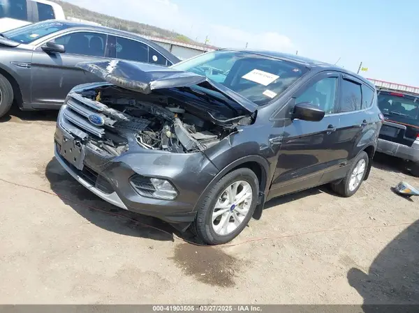 1FMCU0GD9HUD28110 2017 FORD ESCAPE - Image 2