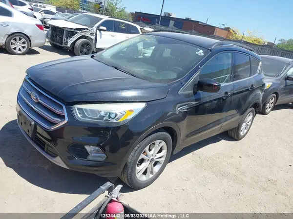 1FMCU0GD9HUD30519 2017 FORD ESCAPE - Image 2