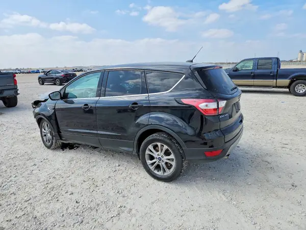 1FMCU0GD9HUD39799 2017 FORD ESCAPE - Image 2