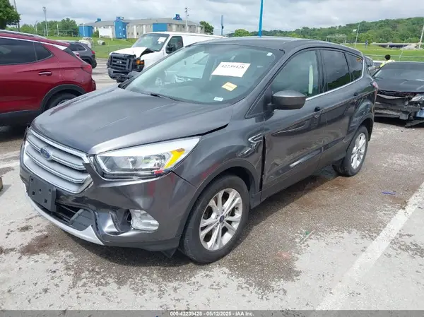 1FMCU0GD9HUD51760 2017 FORD ESCAPE - Image 2