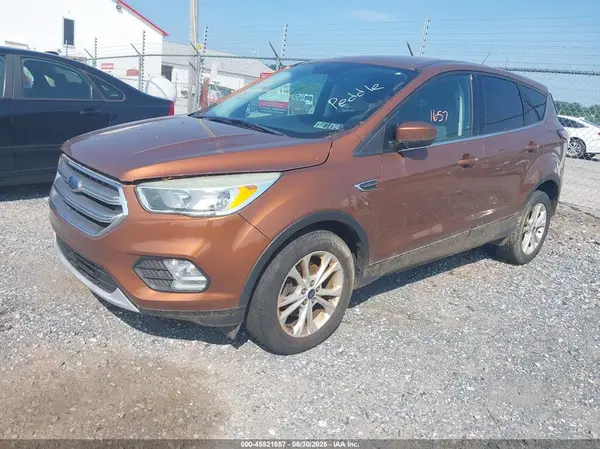 1FMCU0GD9HUD67439 2017 FORD ESCAPE - Image 2