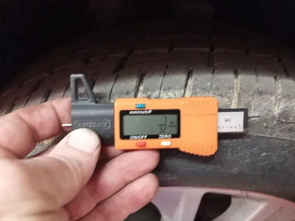 1FMCU0GD9HUD67764 2017 FORD ESCAPE - Image 8