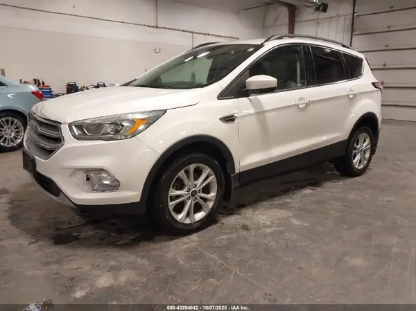 1FMCU0GD9HUD91675 2017 FORD ESCAPE - Image 2