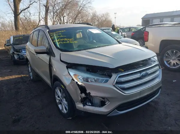 1FMCU0GD9HUE65306 2017 FORD ESCAPE - Image 1