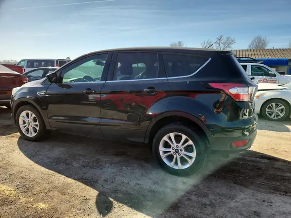 1FMCU0GD9HUF06744 2017 FORD ESCAPE - Image 2