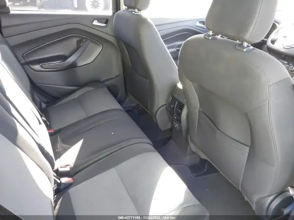 1FMCU0GD9JUA02328 2018 FORD ESCAPE - Image 8