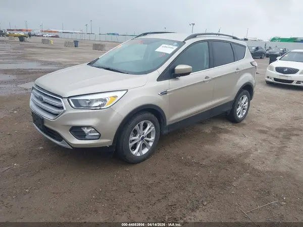 1FMCU0GD9JUA06931 2018 FORD ESCAPE - Image 2