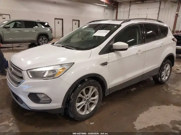 1FMCU0GD9JUA08548 2018 FORD ESCAPE - Image 2