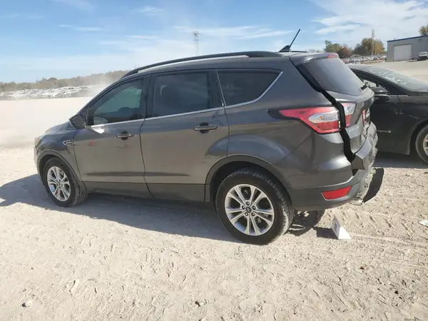 1FMCU0GD9JUA40917 2018 FORD ESCAPE - Image 2