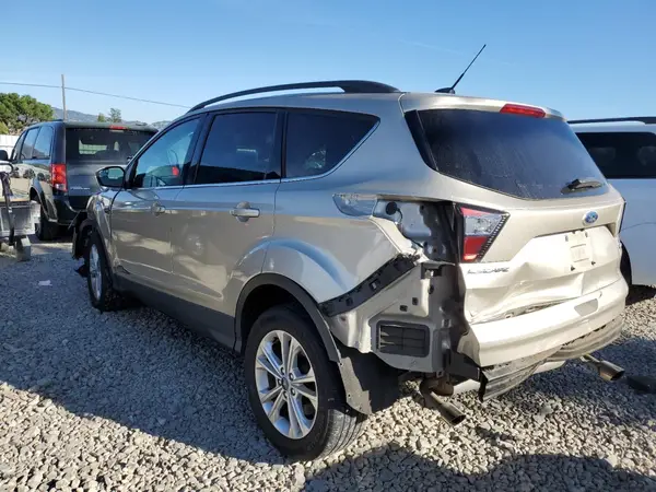 1FMCU0GD9JUA57247 2018 FORD ESCAPE - Image 2