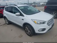 1FMCU0GD9JUA75621 2018 FORD ESCAPE
