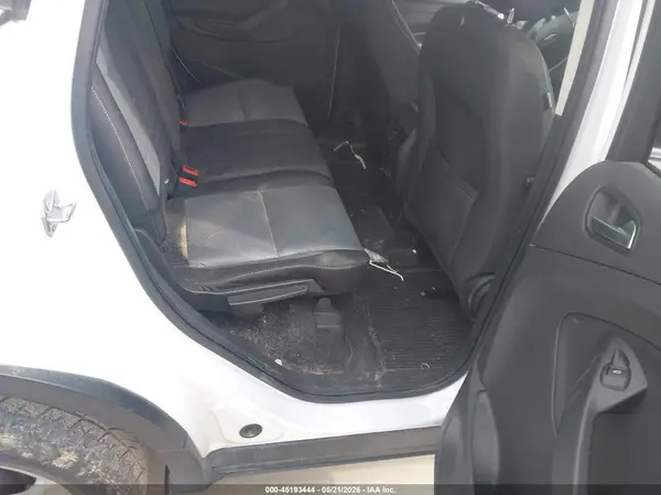 1FMCU0GD9JUA75621 2018 FORD ESCAPE - Image 8