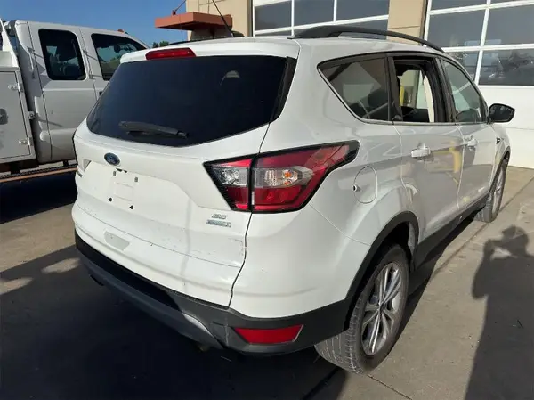 1FMCU0GD9JUA76106 2018 FORD ESCAPE - Image 2
