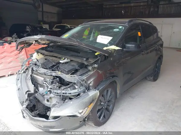 1FMCU0GD9JUA78826 2018 FORD ESCAPE - Image 2