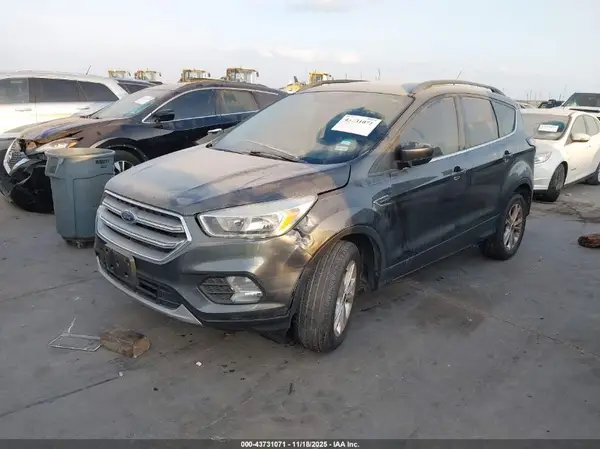 1FMCU0GD9JUA97117 2018 FORD ESCAPE - Image 2