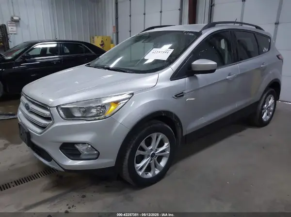 1FMCU0GD9JUA97795 2018 FORD ESCAPE - Image 2