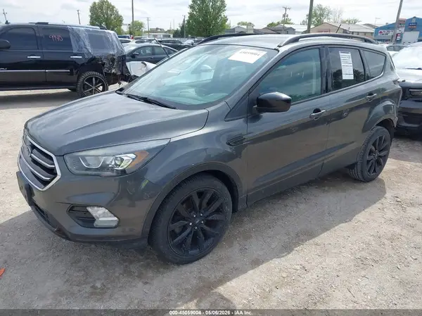 1FMCU0GD9JUB06656 2018 FORD ESCAPE - Image 2