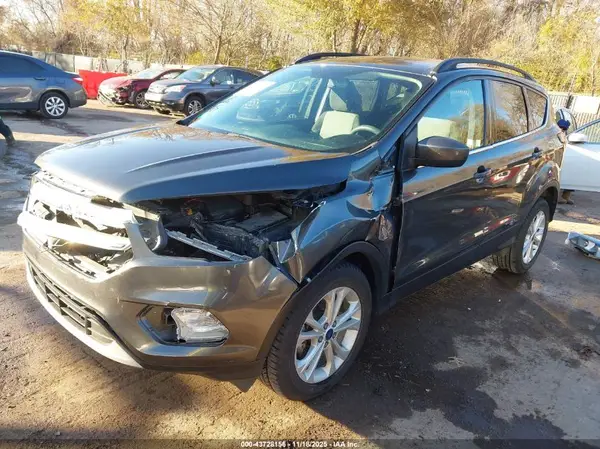 1FMCU0GD9JUB12487 2018 FORD ESCAPE - Image 2
