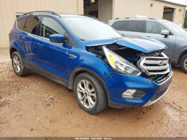 1FMCU0GD9JUB35638 2018 FORD ESCAPE - Image 1