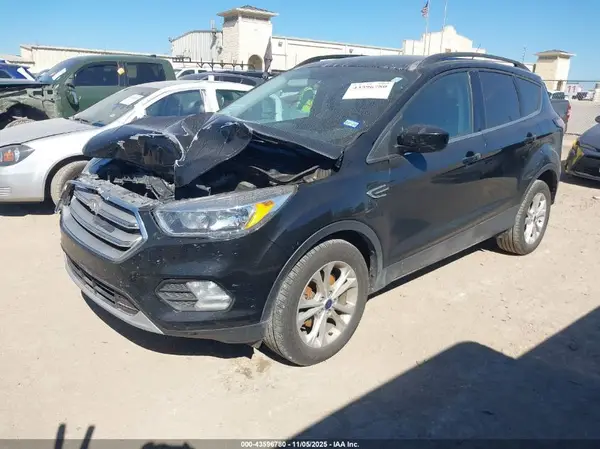 1FMCU0GD9JUB51967 2018 FORD ESCAPE - Image 2