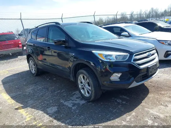 1FMCU0GD9JUC01721 2018 FORD ESCAPE - Image 1