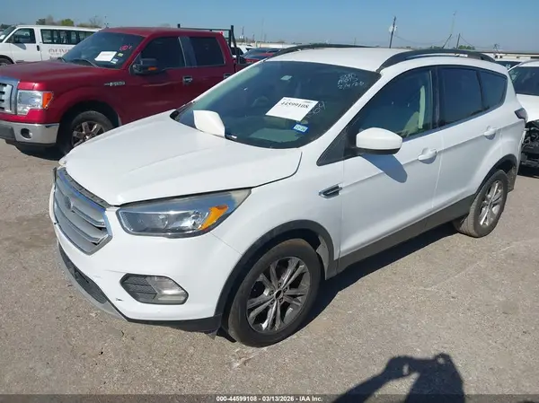 1FMCU0GD9JUC12864 2018 FORD ESCAPE - Image 2