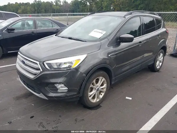 1FMCU0GD9JUC16641 2018 FORD ESCAPE - Image 2