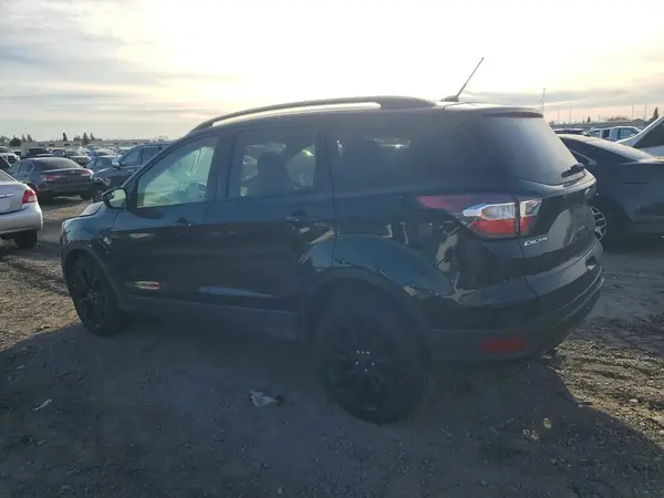 1FMCU0GD9JUC19393 2018 FORD ESCAPE - Image 2