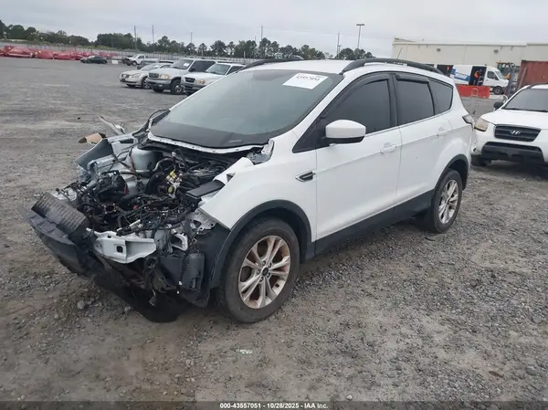1FMCU0GD9JUC31270 2018 FORD ESCAPE - Image 2