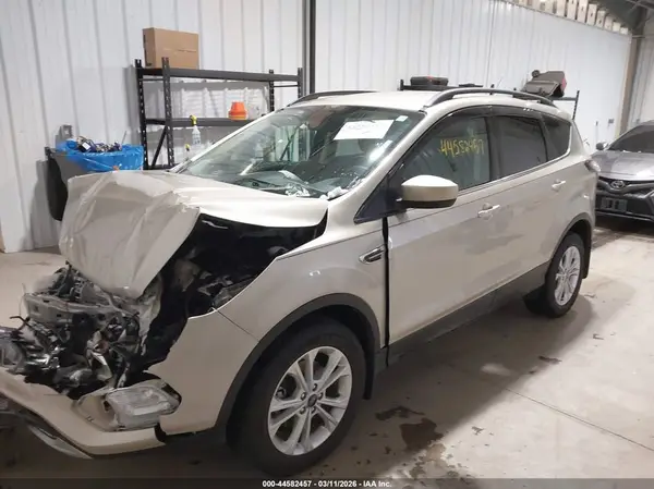 1FMCU0GD9JUC60137 2018 FORD ESCAPE - Image 2