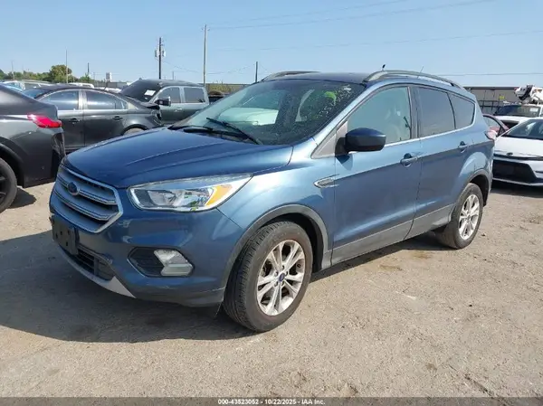 1FMCU0GD9JUC77276 2018 FORD ESCAPE - Image 2