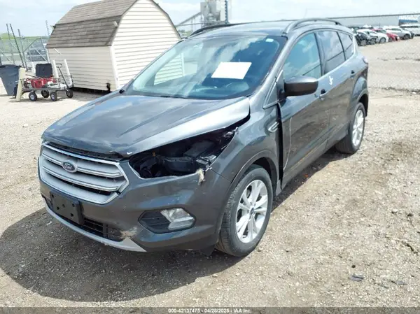 1FMCU0GD9JUD19235 2018 FORD ESCAPE - Image 2